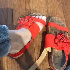 Sandal with flat heel